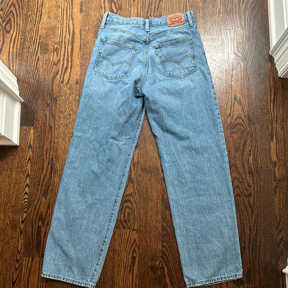 SOLD Levi’s baggy jeans - Picture 3 of 4
